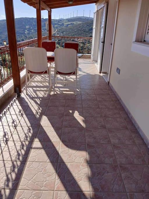 Villa Παραθαλασσιο Σπιτι Στην Εξοχη Tsakei Exterior foto