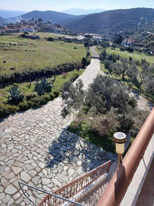 Villa Παραθαλασσιο Σπιτι Στην Εξοχη Tsakei Exterior foto