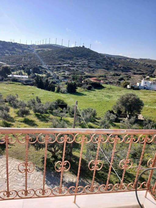 Villa Παραθαλασσιο Σπιτι Στην Εξοχη Tsakei Exterior foto
