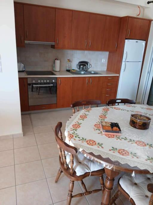 Villa Παραθαλασσιο Σπιτι Στην Εξοχη Tsakei Exterior foto